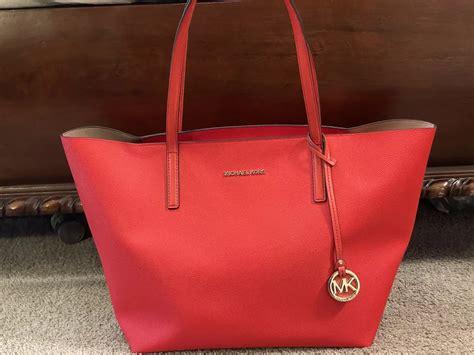 michael kors hayley large red|Hayley Large Tote .